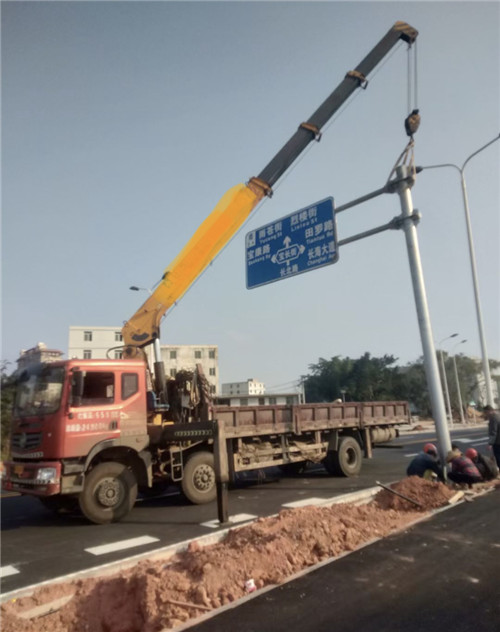 汉台区设备吊装租赁吊车要用多大吊车