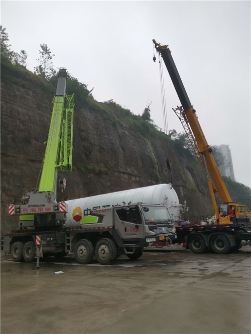 汉台区“不怕风雨冻”—— 吊车的 “恶劣环境适应” 技术